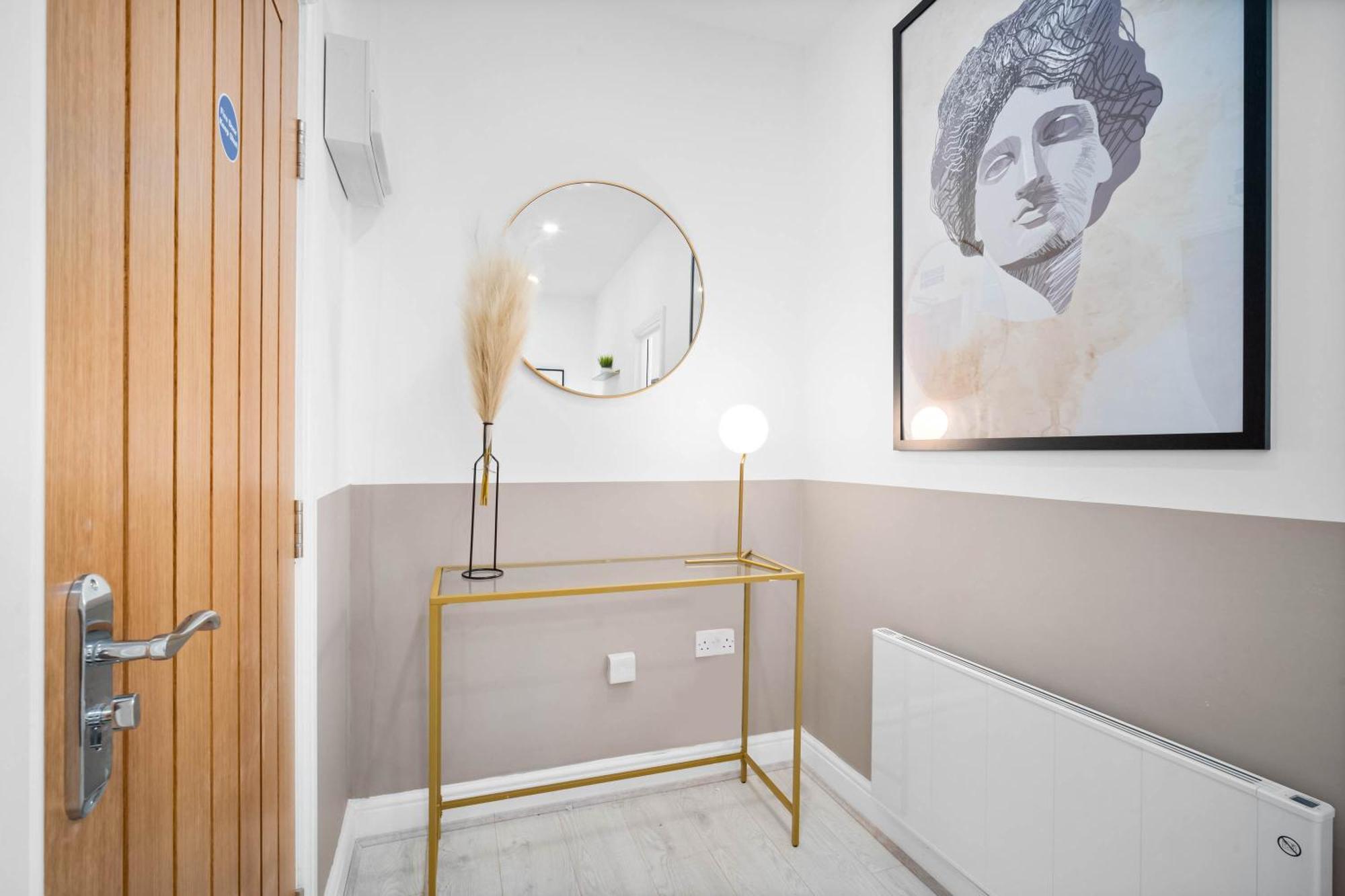 Luxury Apartment - Wifi - Smart Tv - Near City Centre - 2Mr Бирмингем Номер фото